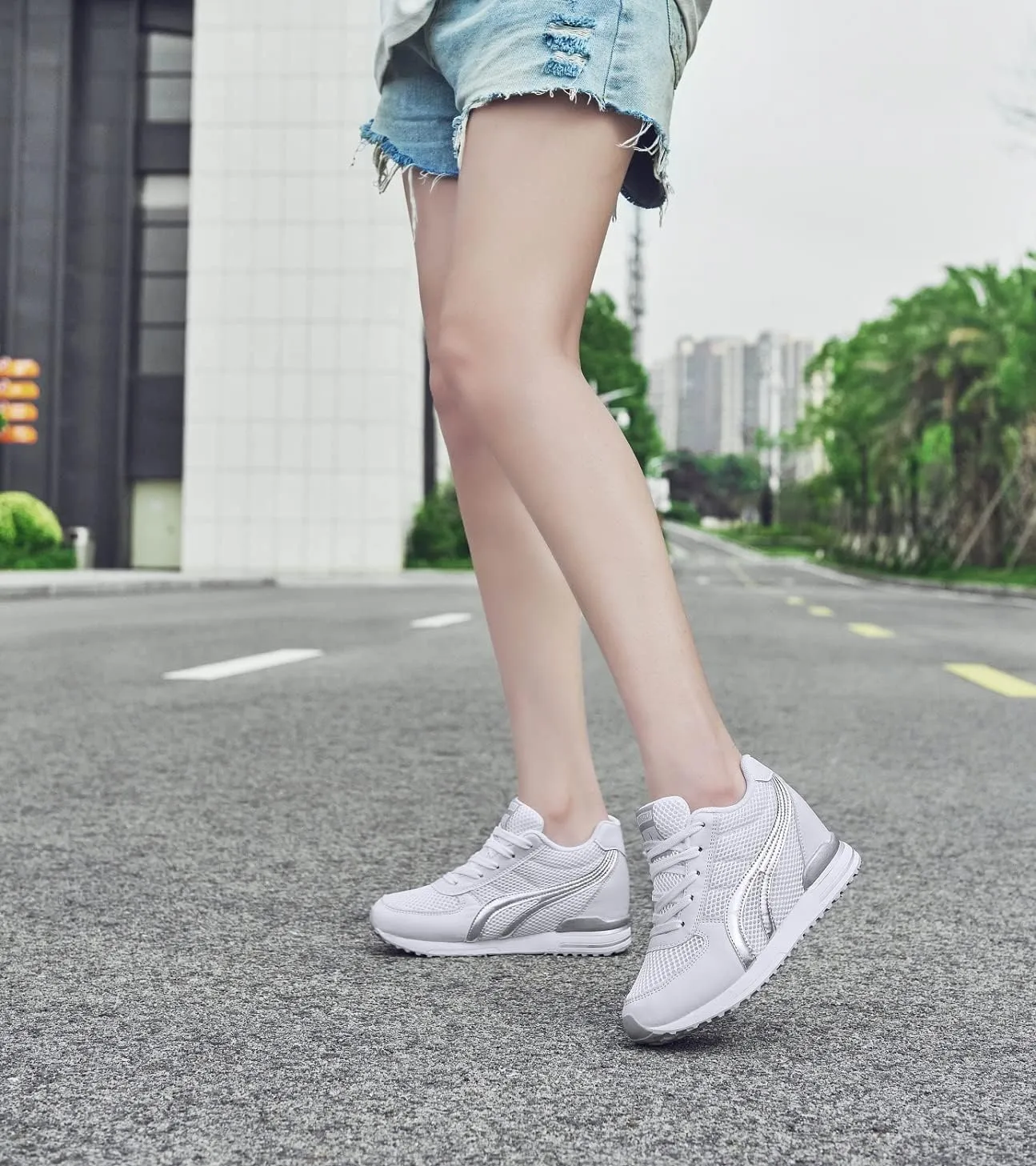AONEGOLD Women's Hidden Wedge Sneakers High Heeld Lace Up Fashion Lightweight Walking Shoes Platform Sneakers