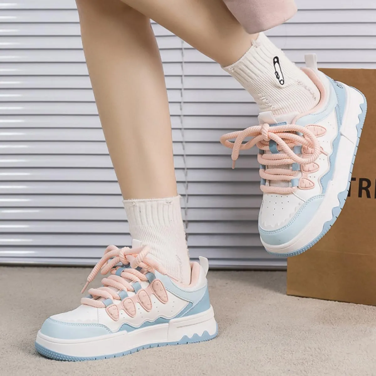 Carrot Chunky Platform Sneakers for Women Girl's Chic Cute Walking Skate Shoes Sport Casual Fashion Back to School