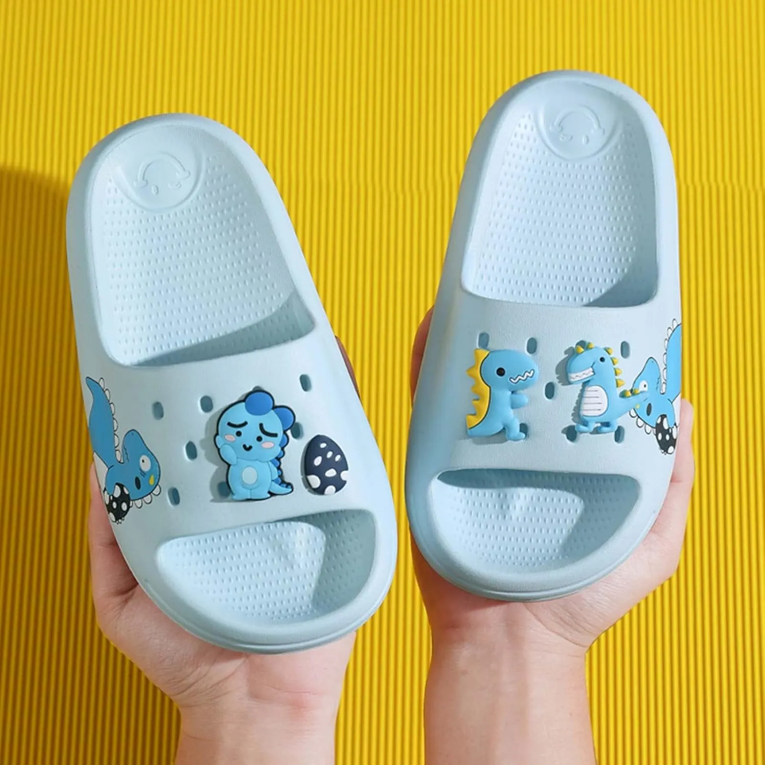 Eliogn Slide Sandals for Boys and Girls Anti-Slip Pillow Slippers Ultra Light Home Slippers Shower Summer Sandals Water Shoes (Little Kid/Big Kid)