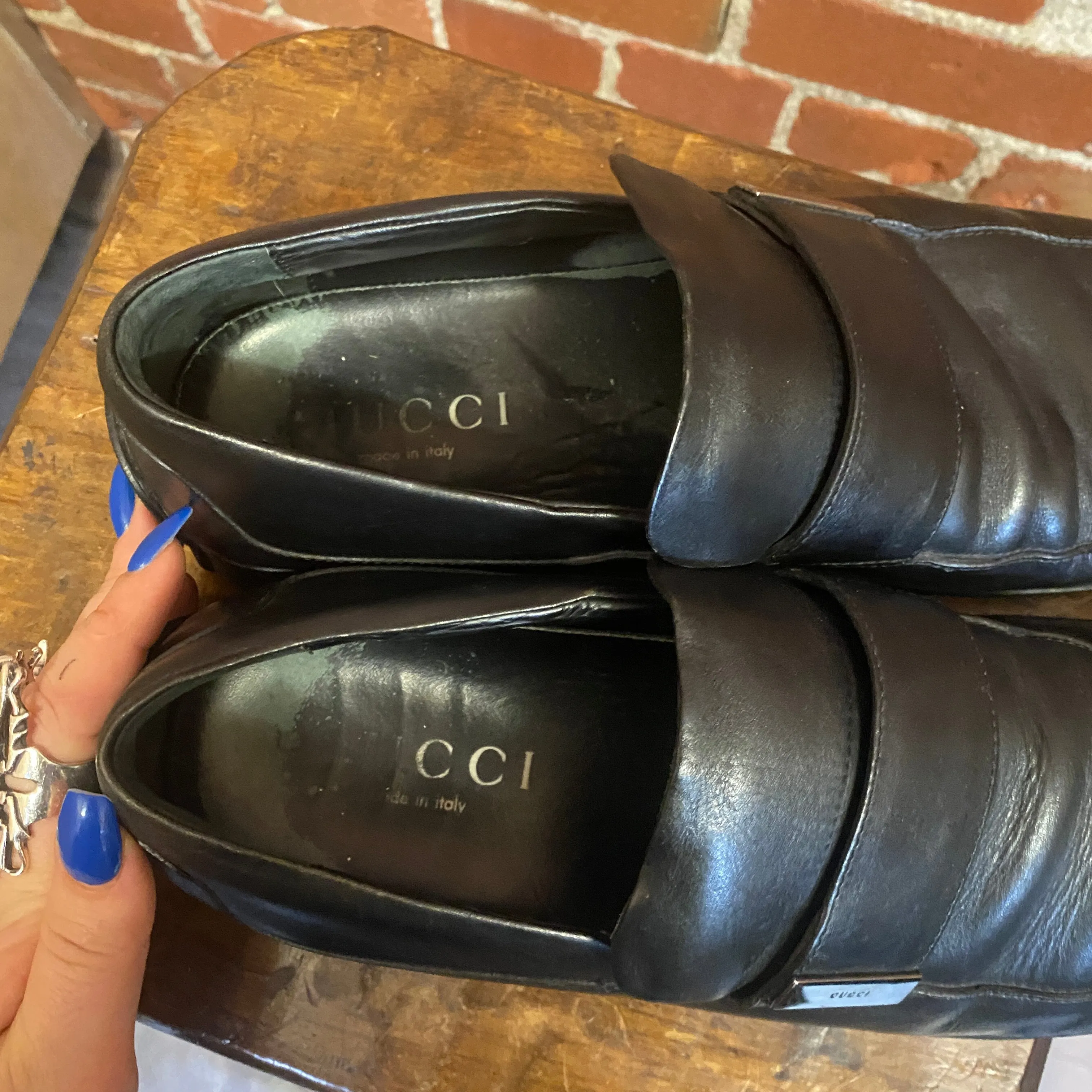 GUCCI 1990s leather loafers 43