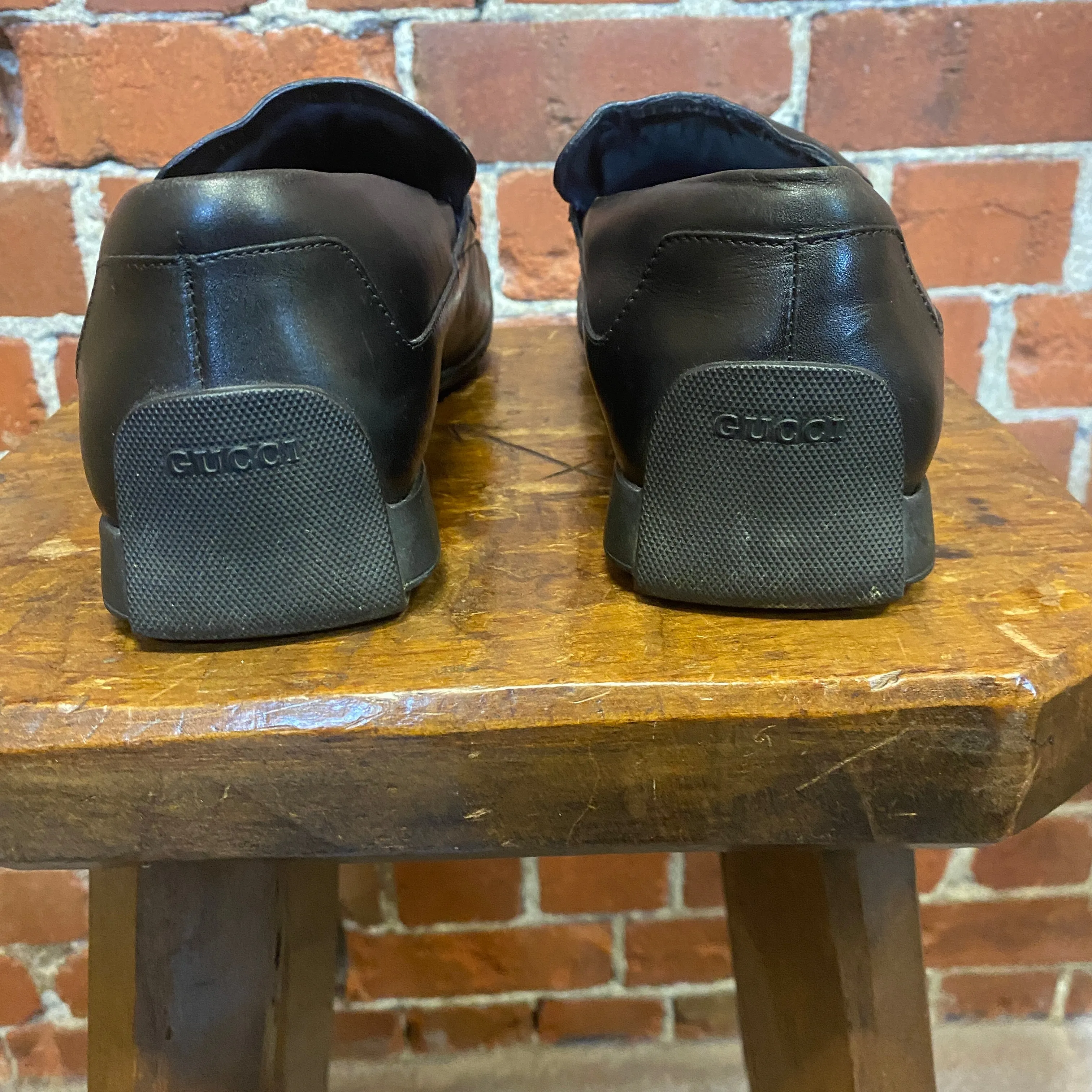 GUCCI 1990s leather loafers 43