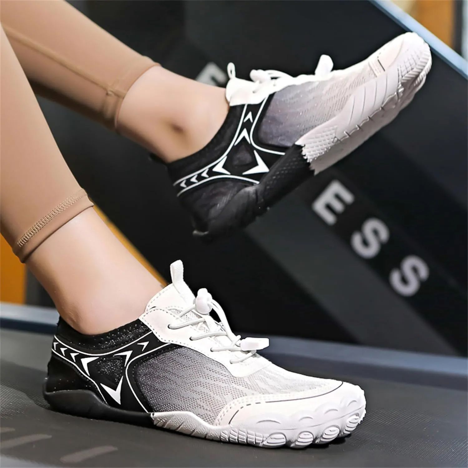 Hike Barefoot Shoes for Women & Men Quick-Dry Athletic Wide Toe Running Sneakers Non-Slip Outdoor Pro Beach Shoes