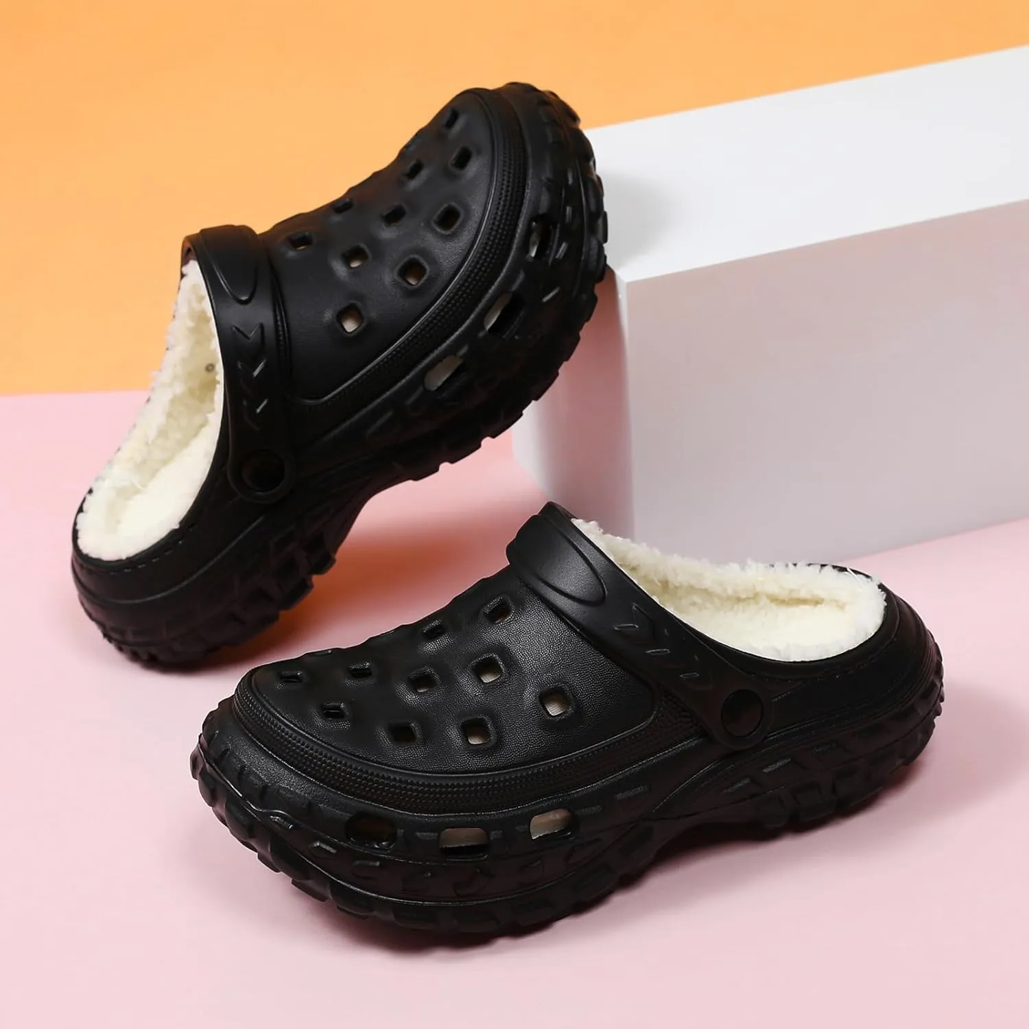 Kids Fur Lined Clogs Garden Shoes for Boys Girls Fashions Winter Warm Plush Home Slippers Slip On Indoor Outdoor Fleece Lined Mules