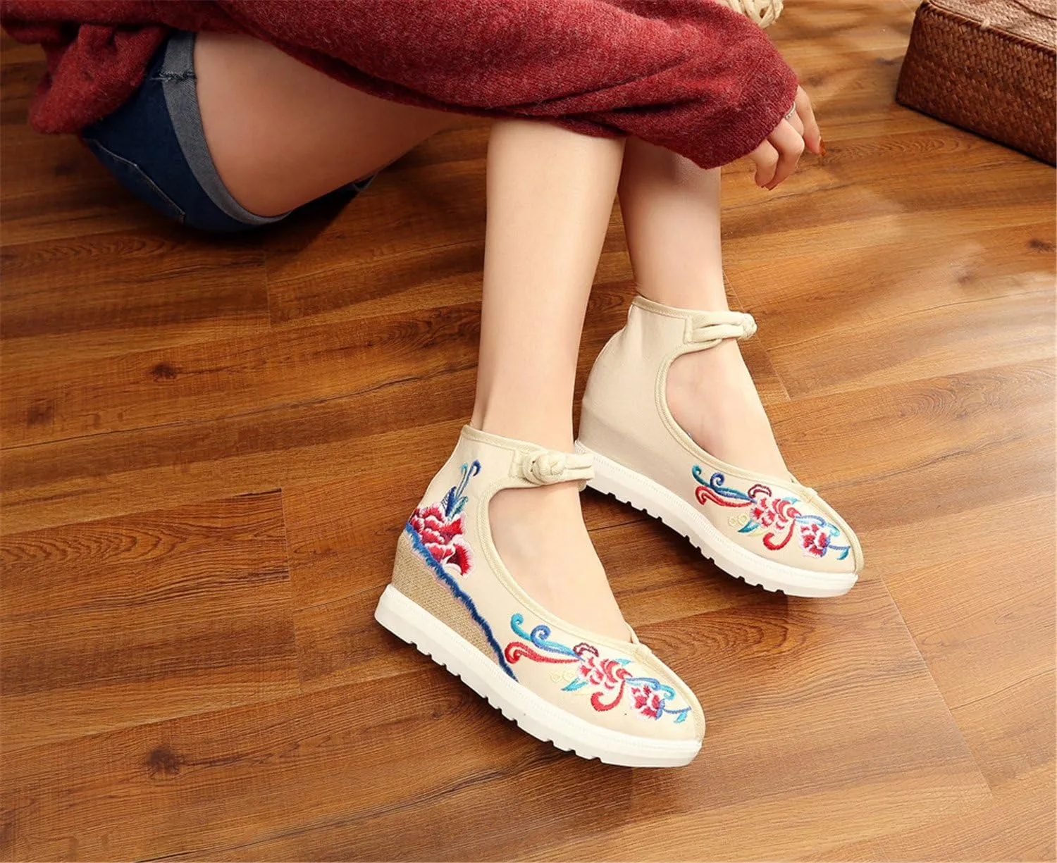 Qhome Women's Floral Embroidery Comfortable Casual Walking Canvas Elevator Espadrilles Linen Wedge Shoes