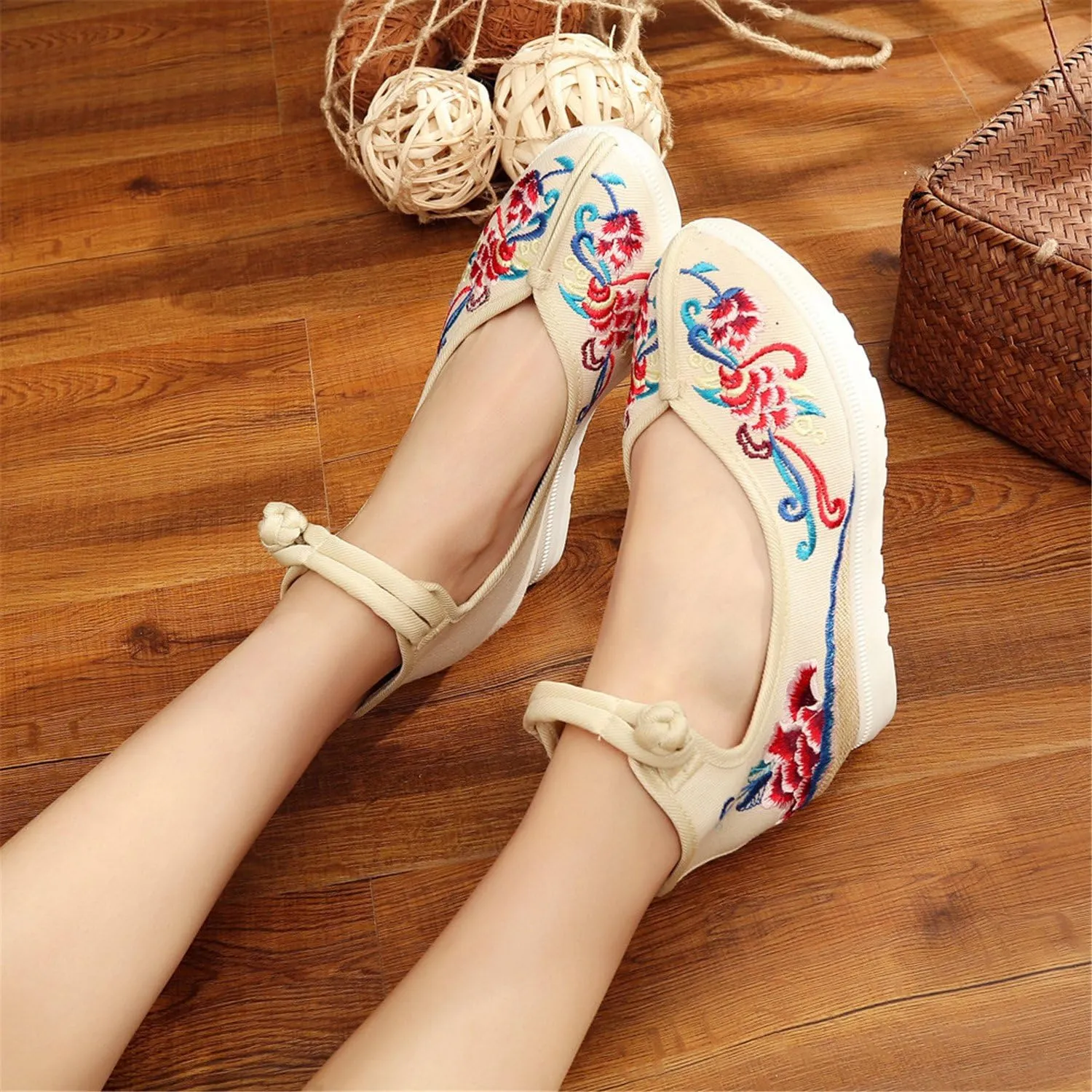 Qhome Women's Floral Embroidery Comfortable Casual Walking Canvas Elevator Espadrilles Linen Wedge Shoes