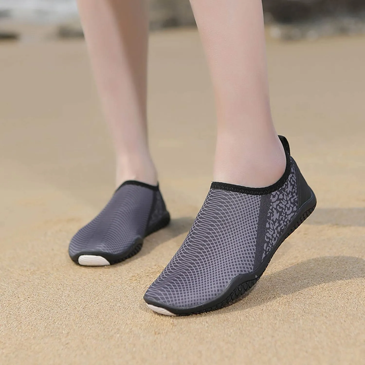 Quick Dry Beach Shoes Water Shoes for Women Men Barefoot Aqua Swim Pool Surf Yoga Hiking Lightweight Non Slip Outdoor Sports