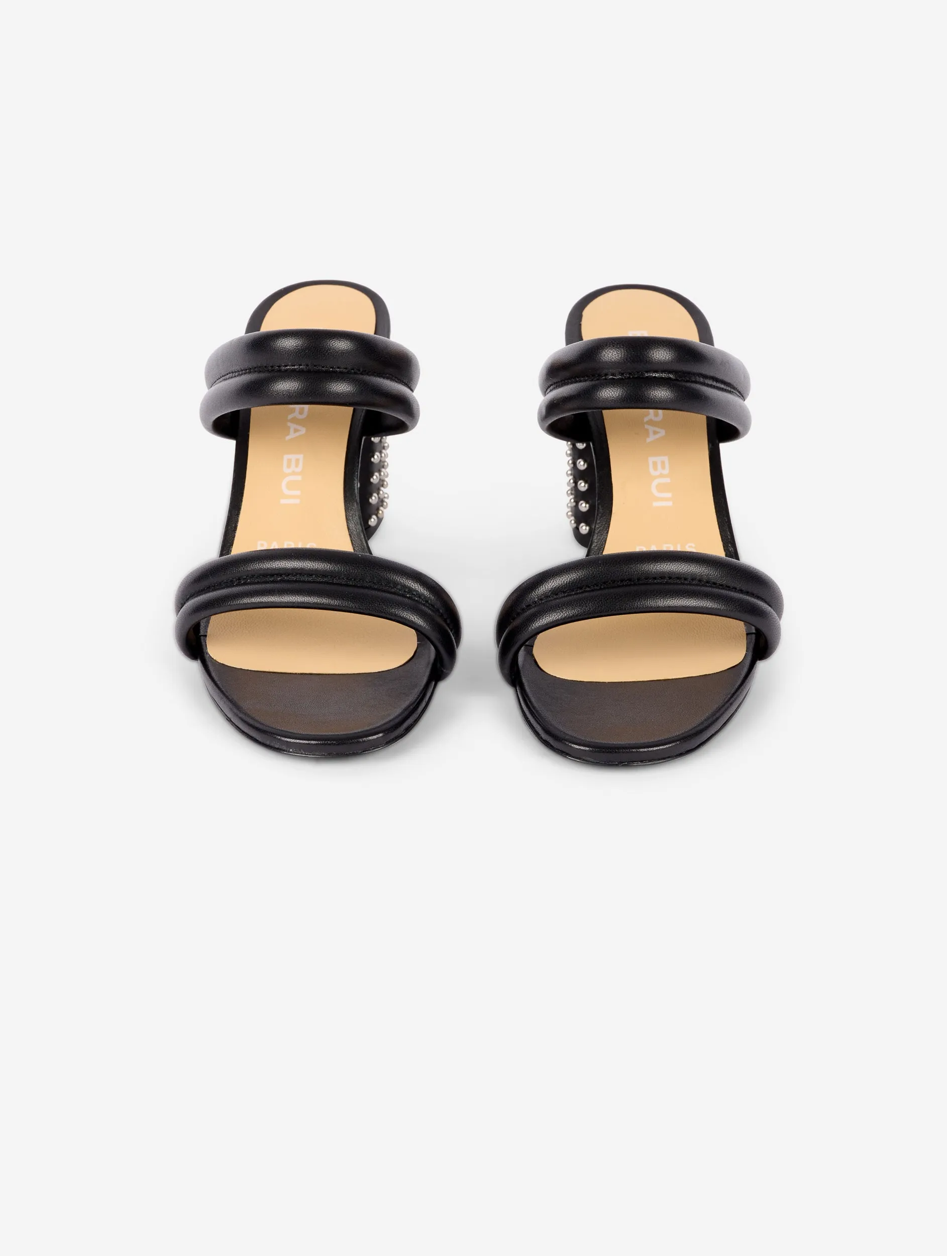 sandales en cuir noir et talon clouté nickel
