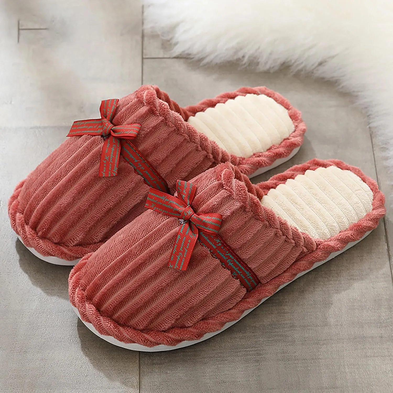 SBGMoSJ Cute House Shoes for Women Indoor Outdoor House Shoes for Plantar Fasciitis Cute Slippers for Women Fuzzy Animals Fluffy Slippers for Men Funny Christmas Pjs Gifts for Husband 2023