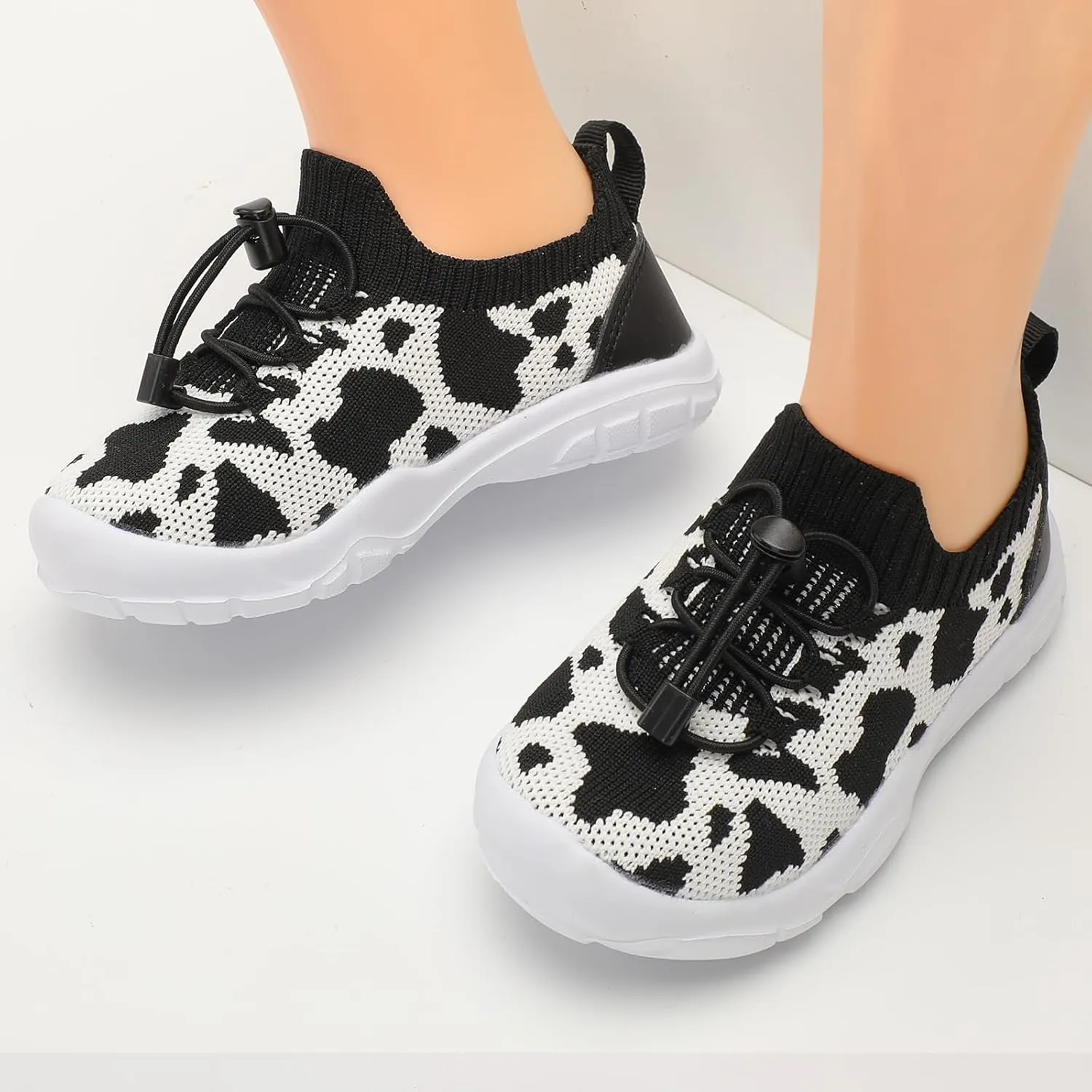 Scurtain Toddler Shoes Boys Girls Tennis Shoes Kids Barefoot Shoes Slip on Sneakers Breathable Walking Running Shoes