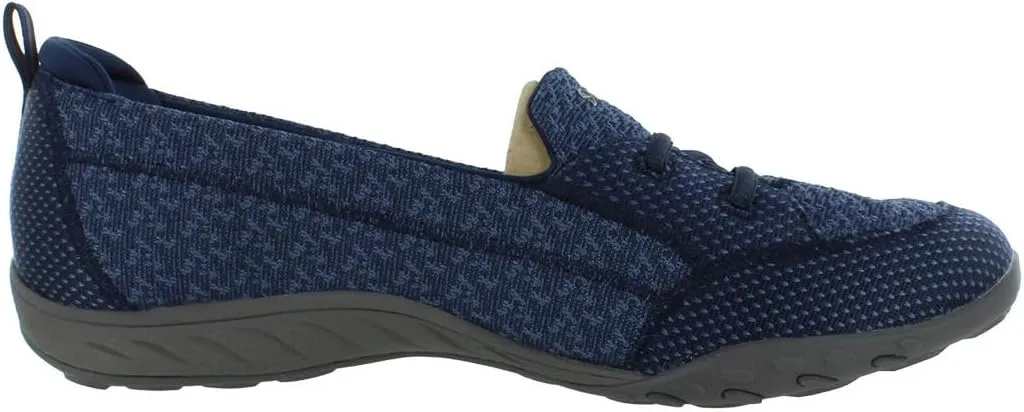 Skechers Women's Relaxed Fit Breathe-Easy Holding Line Slip-On Sneaker